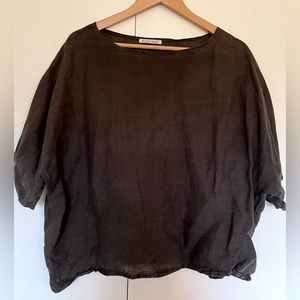 Black Crane - Linen Square Top - Size M